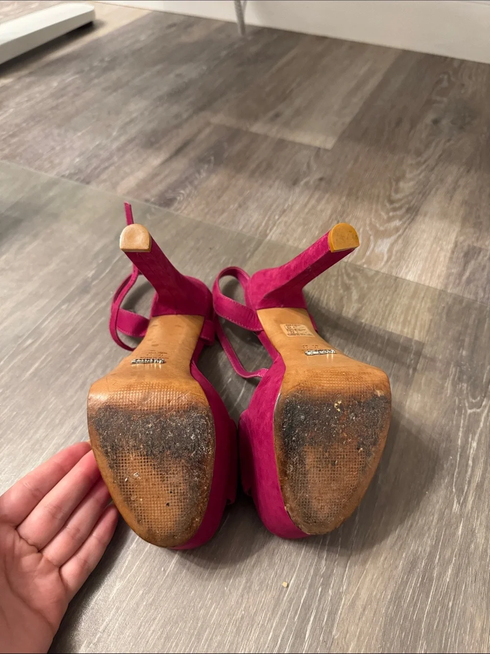 SCHUTZ Fuchsia Suede Platform Sandals